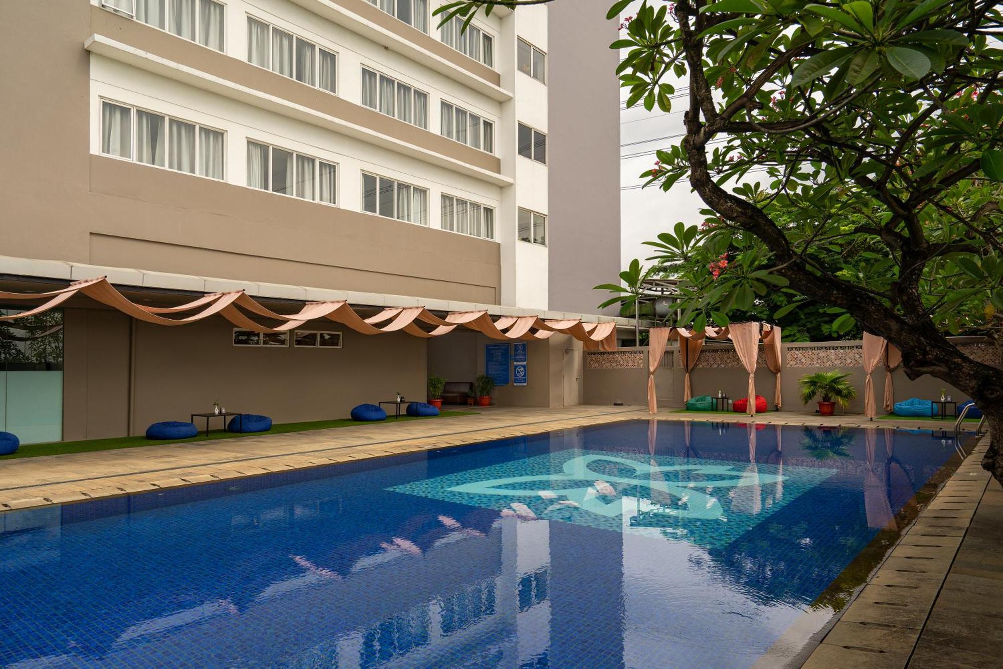 Batiqa Hotel & Apartments קארוואנג מראה חיצוני תמונה
