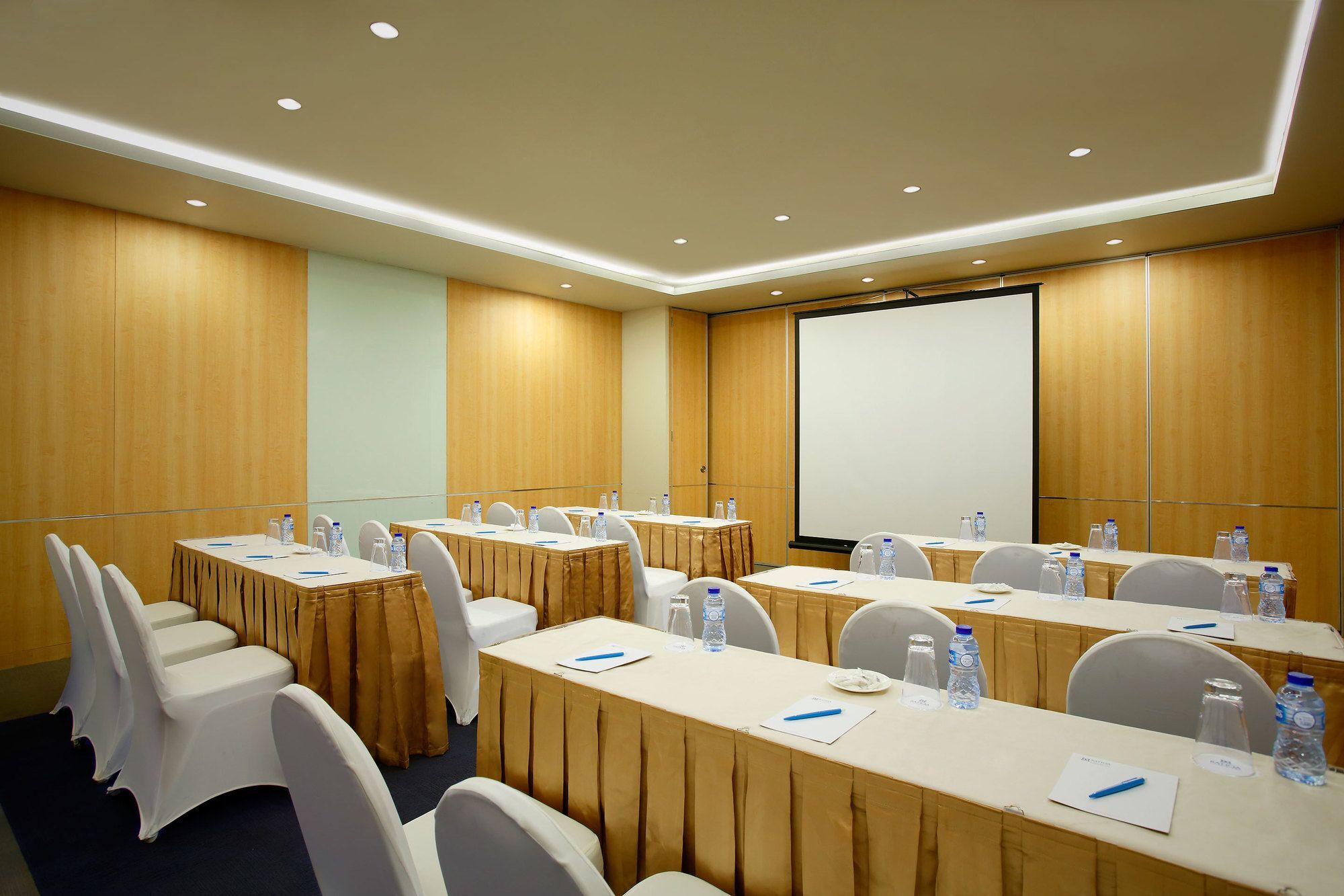 Batiqa Hotel & Apartments קארוואנג מראה חיצוני תמונה